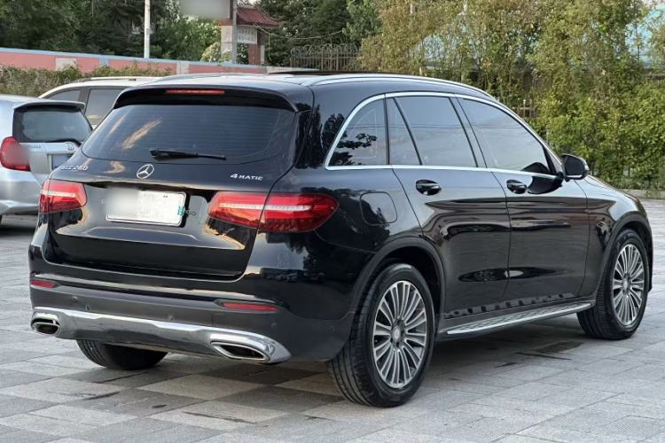 Used Mercedes-Benz GLC 2016 GLC 260 4MATIC Dynamic Edition Exterior 5