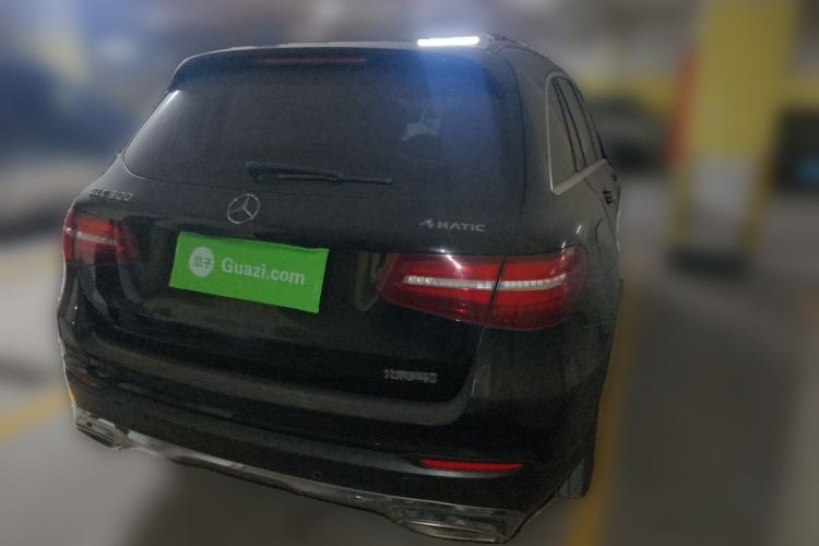 Used Mercedes-Benz GLC 2016 GLC 300 4MATIC Dynamic Model Exterior 5