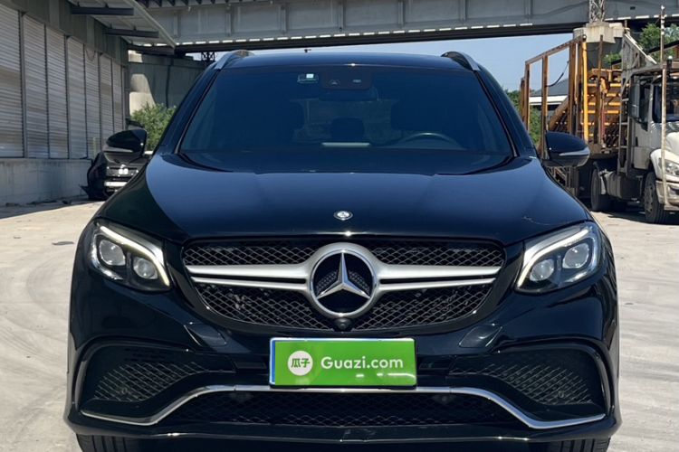 Used Mercedes-Benz GLC 2016 GLC 300 4MATIC Dynamic Model Exterior 6
