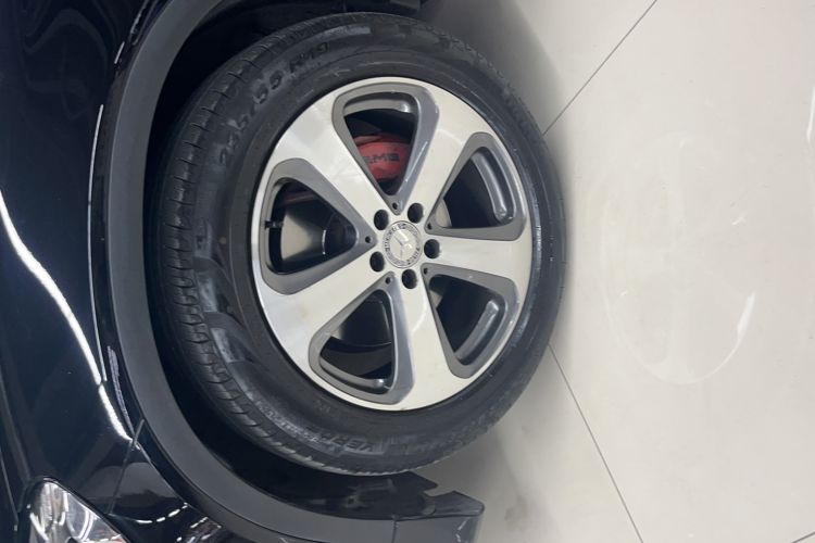 Used Mercedes-Benz GLC 2016 GLC 300 4MATIC Dynamic Model Exterior 7