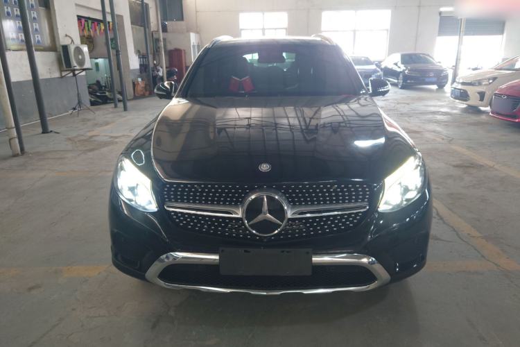 Used Mercedes-Benz GLC 2016 GLC 300 4MATIC Luxury Model Front