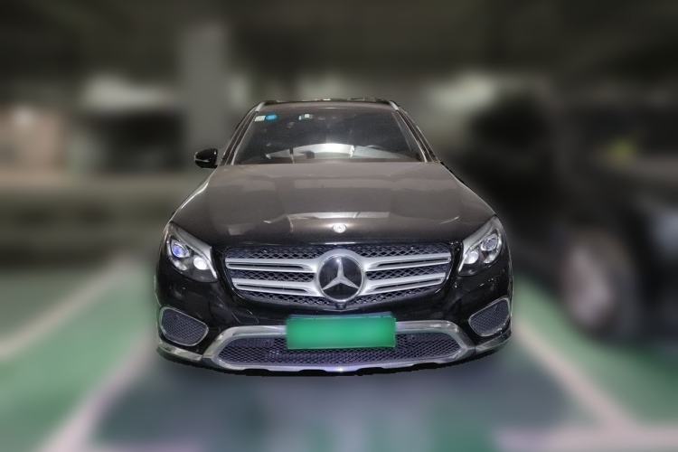 Used Mercedes-Benz GLC 2016 GLC 300 4MATIC Luxury Model Front