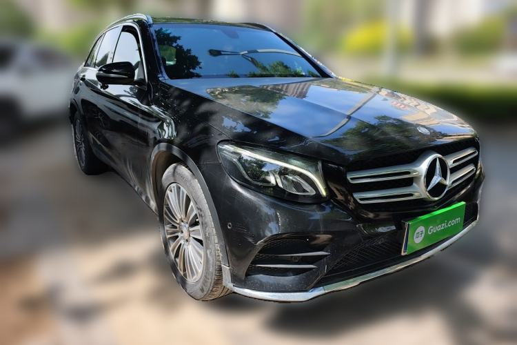 Used Mercedes-Benz GLC 2016 GLC 260 4MATIC Dynamic Edition Front Right 45 Deg