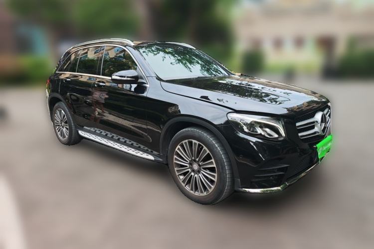 Used Mercedes-Benz GLC 2016 GLC 260 4MATIC Dynamic Edition Front Right 45 Deg