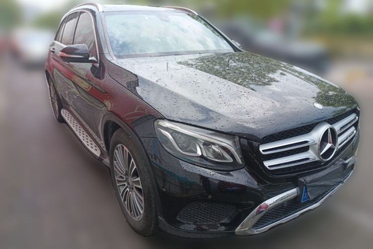 Used Mercedes-Benz GLC 2016 GLC 260 4MATIC Dynamic Edition Front Right 45 Deg