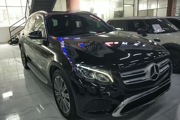 Used Mercedes-Benz GLC 2016 GLC 200 4MATIC Front Right 45 Deg