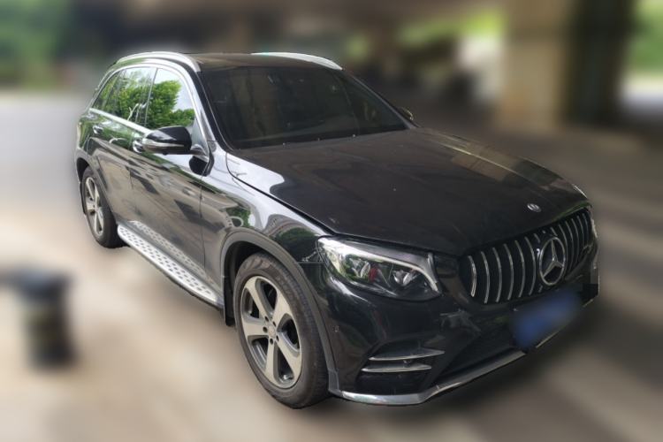 Used Mercedes-Benz GLC 2016 GLC 300 4MATIC Dynamic Model Front Right 45 Deg