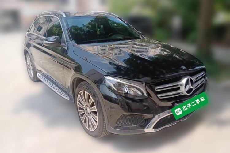 Used Mercedes-Benz GLC 2016 GLC 260 4MATIC Dynamic Edition Front Right 45 Deg