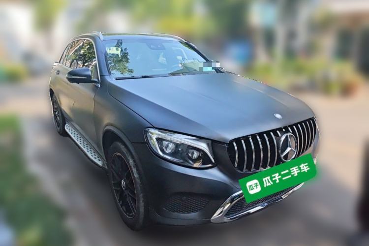 Used Mercedes-Benz GLC 2016 GLC 300 4MATIC Dynamic Model Front Right 45 Deg