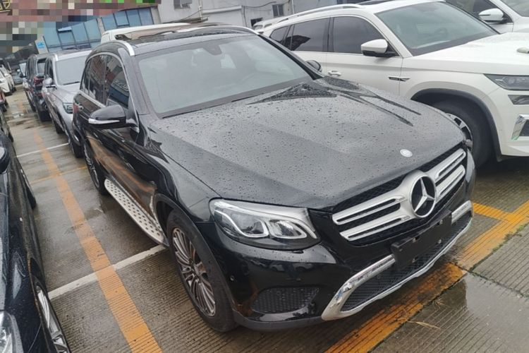 Used Mercedes-Benz GLC 2016 GLC 260 4MATIC Dynamic Edition Front Right 45 Deg