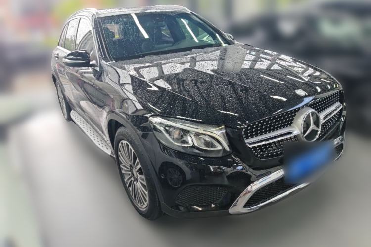 Used Mercedes-Benz GLC 2016 GLC 260 4MATIC Dynamic Edition Front Right 45 Deg