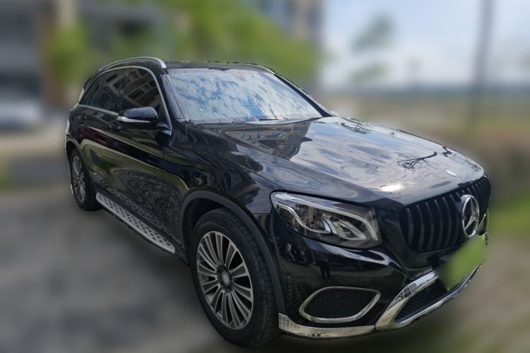Used Mercedes-Benz GLC 2016 GLC 260 4MATIC Dynamic Edition Front Right 45 Deg
