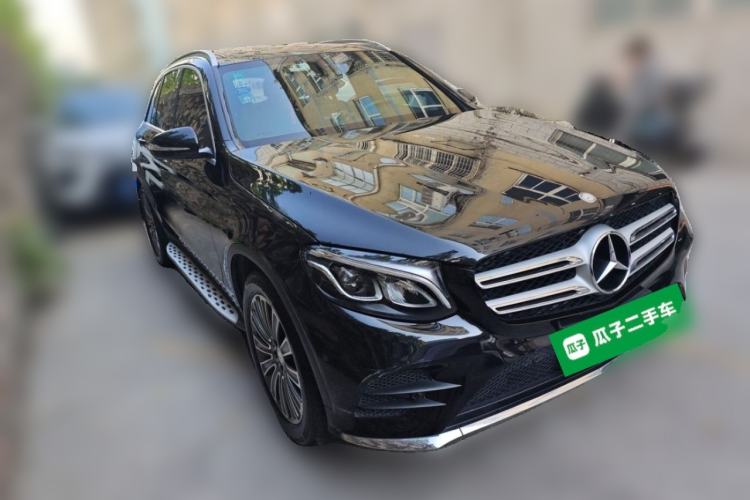 Used Mercedes-Benz GLC 2016 GLC 260 4MATIC Dynamic Edition Front Right 45 Deg