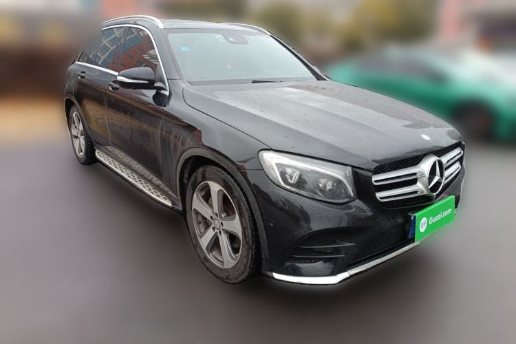 Used Mercedes-Benz GLC 2016 GLC 300 4MATIC Dynamic Model Front Right 45 Deg