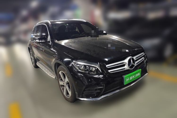 Used Mercedes-Benz GLC 2016 GLC 300 4MATIC Dynamic Model Front Right 45 Deg