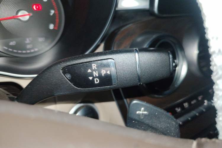 Used Mercedes-Benz GLC 2016 GLC 300 4MATIC Dynamic Model
