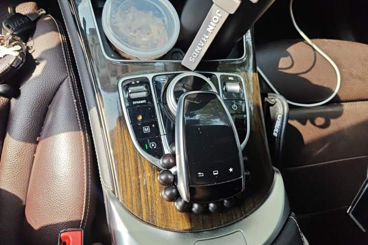 Used Mercedes-Benz GLC 2016 GLC 260 4MATIC Luxury Model Gear Lever
