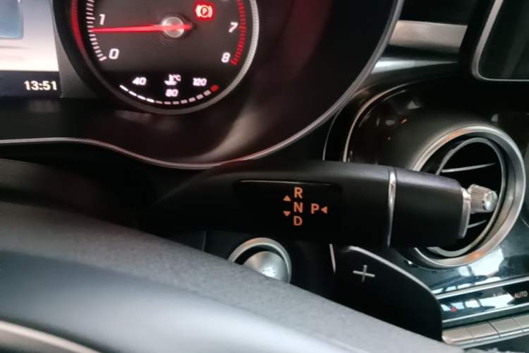 Used Mercedes-Benz GLC 2016 GLC 260 4MATIC Luxury Model Gear Lever
