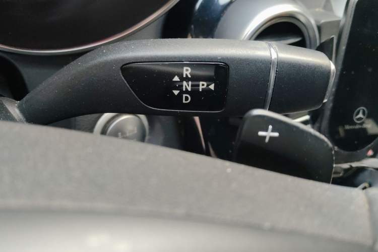 Used Mercedes-Benz GLC 2016 GLC 200 4MATIC Gear Lever