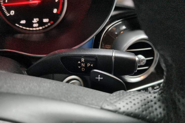 Used Mercedes-Benz GLC 2016 GLC 260 4MATIC Luxury Model Gear Lever