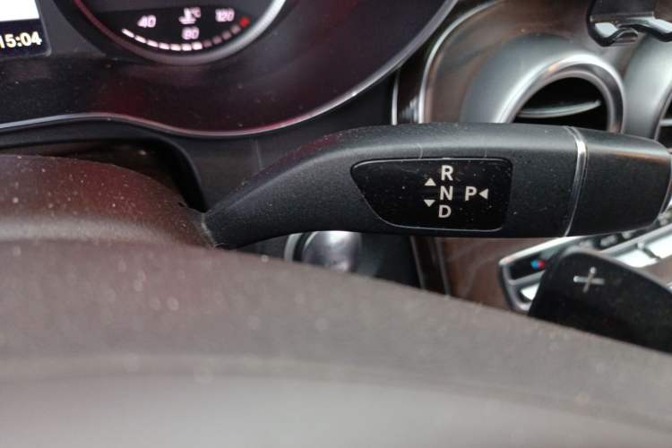 Used Mercedes-Benz GLC 2016 GLC 300 4MATIC Dynamic Model Gear Lever