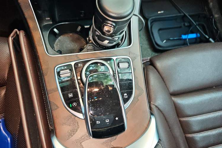 Used Mercedes-Benz GLC 2016 GLC 300 4MATIC Luxury Model Gear Lever