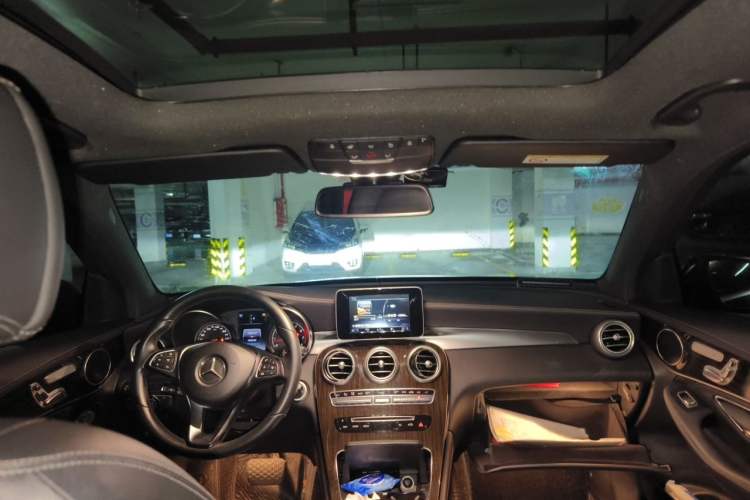 Used Mercedes-Benz GLC 2016 GLC 260 4MATIC Dynamic Edition Headliner