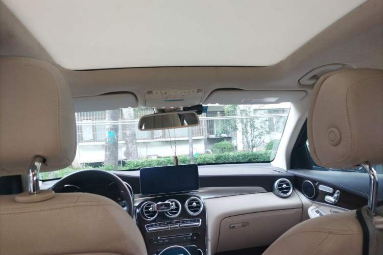 Used Mercedes-Benz GLC 2016 GLC 260 4MATIC Dynamic Edition Headliner