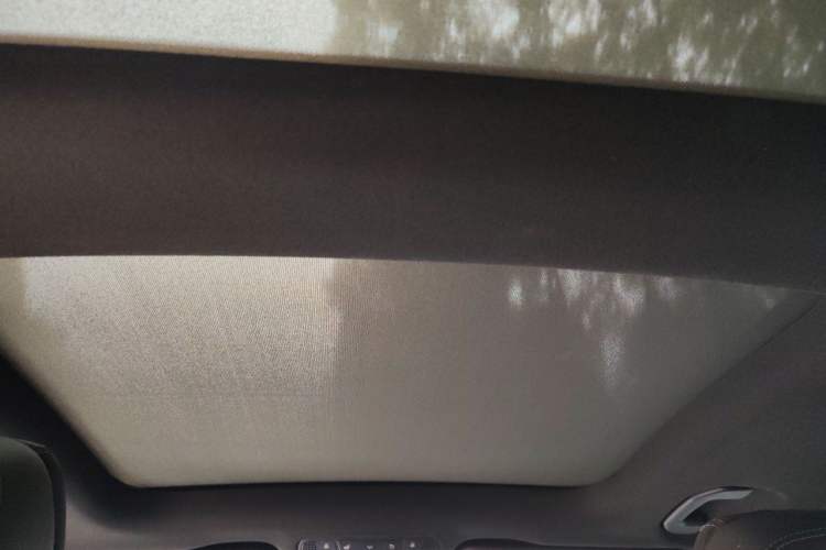 Used Mercedes-Benz GLC 2016 GLC 300 4MATIC Dynamic Model Headliner