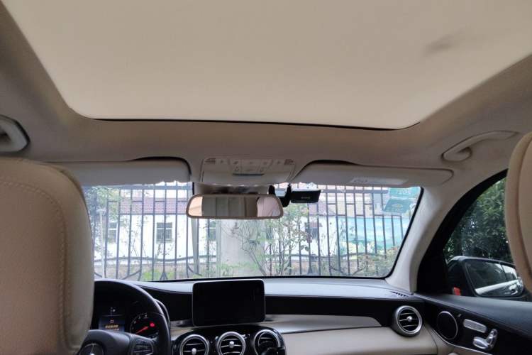 Used Mercedes-Benz GLC 2016 GLC 260 4MATIC Luxury Model Headliner