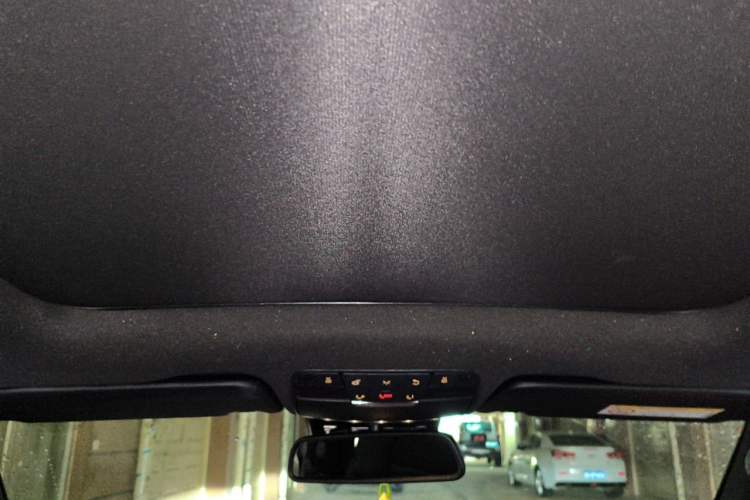 Used Mercedes-Benz GLC 2016 GLC 300 4MATIC Dynamic Model Headliner
