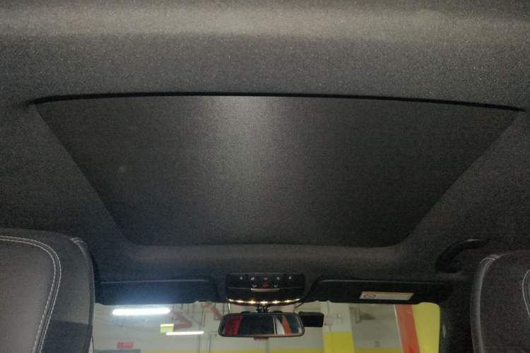 Used Mercedes-Benz GLC 2016 GLC 300 4MATIC Dynamic Model Headliner