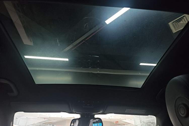 Used Mercedes-Benz GLC 2016 GLC 200 4MATIC Headliner