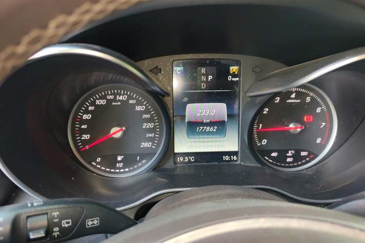 Used Mercedes-Benz GLC 2016 GLC 260 4MATIC Dynamic Edition Instrument Cluster