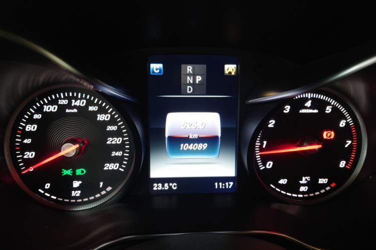 Used Mercedes-Benz GLC 2016 GLC 300 4MATIC Luxury Model Instrument Cluster