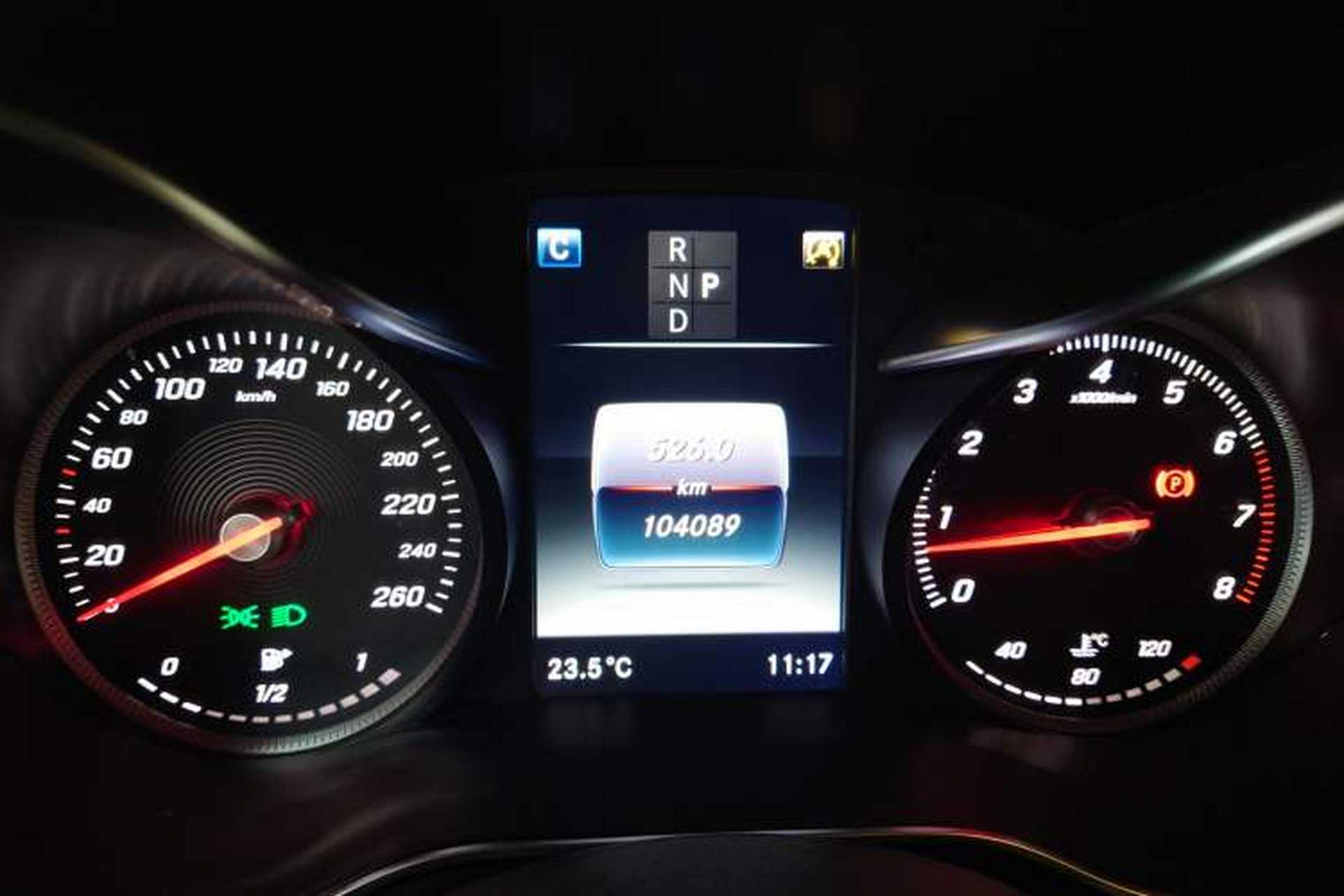 Used Mercedes-Benz GLC 2016 GLC 300 4MATIC Luxury Model Instrument Cluster