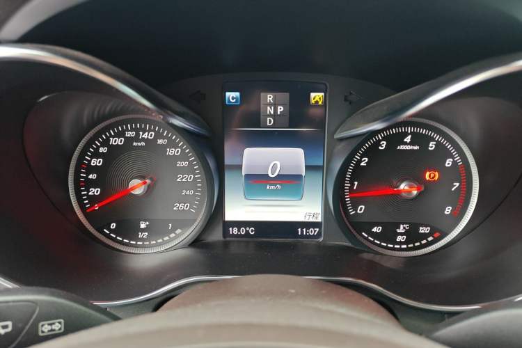 Used Mercedes-Benz GLC 2016 GLC 300 4MATIC Dynamic Model Instrument Cluster