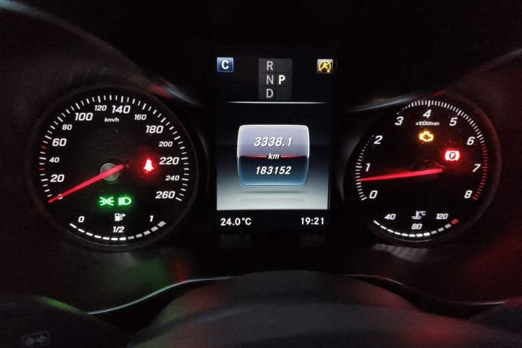 Used Mercedes-Benz GLC 2016 GLC 260 4MATIC Dynamic Edition Instrument Cluster
