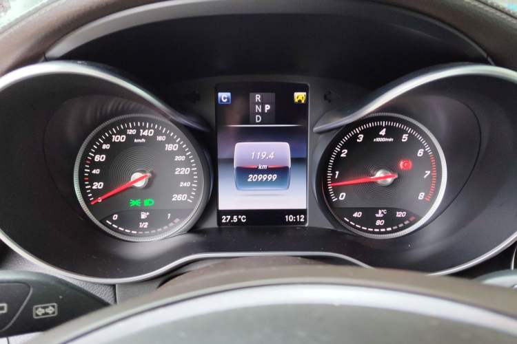 Used Mercedes-Benz GLC 2016 GLC 300 4MATIC Dynamic Model Instrument Cluster