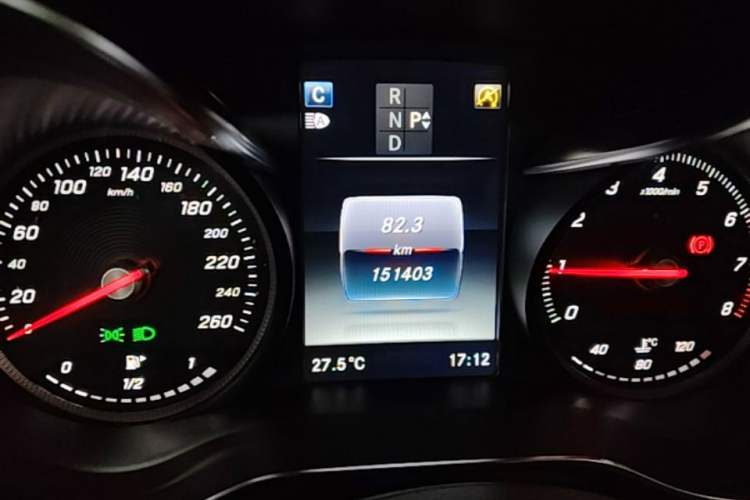 Used Mercedes-Benz GLC 2016 GLC 300 4MATIC Dynamic Model Instrument Cluster