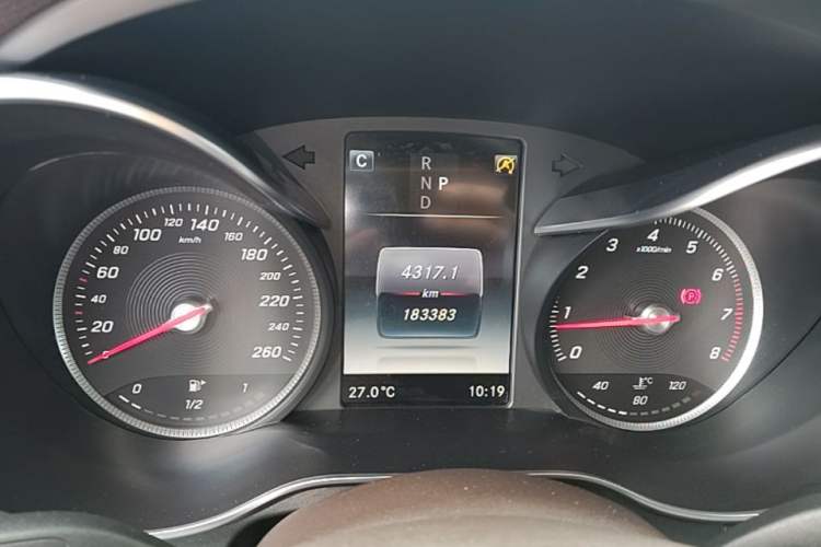 Used Mercedes-Benz GLC 2016 GLC 260 4MATIC Luxury Model Instrument Cluster