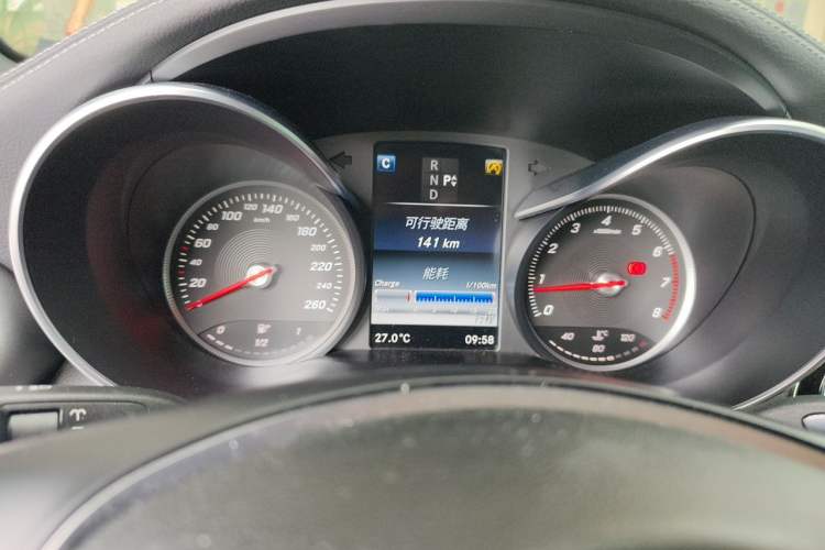 Used Mercedes-Benz GLC 2016 GLC 260 4MATIC Luxury Model Instrument Cluster