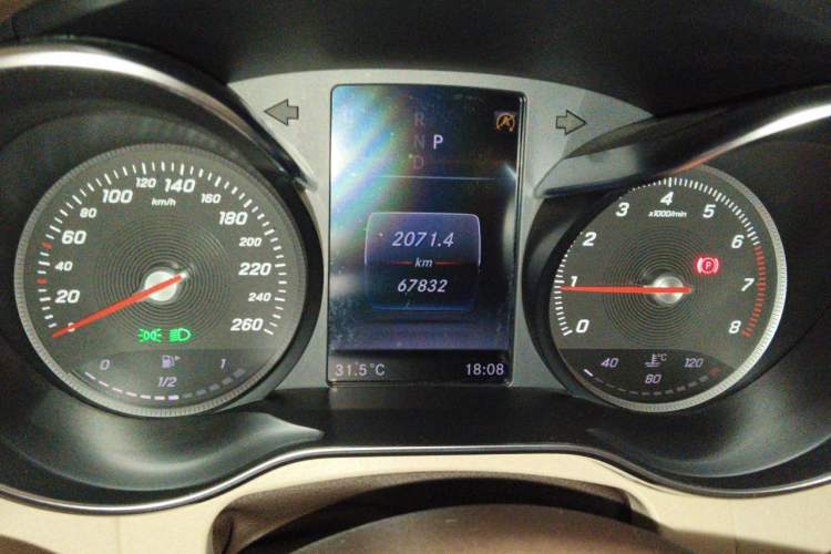 Used Mercedes-Benz GLC 2016 GLC 260 4MATIC Dynamic Edition Instrument Cluster