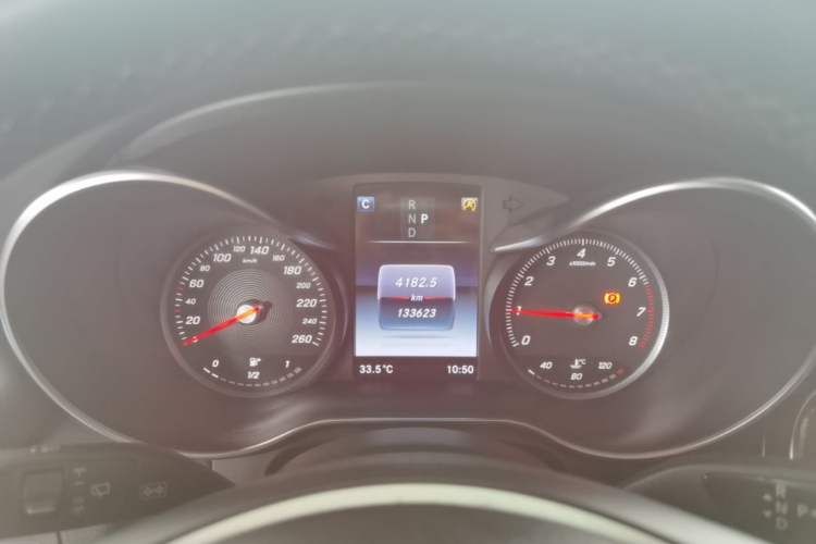 Used Mercedes-Benz GLC 2016 GLC 300 4MATIC Dynamic Model Instrument Cluster