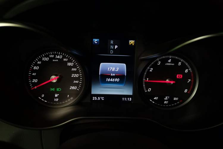 Used Mercedes-Benz GLC 2016 GLC 260 4MATIC Dynamic Edition Instrument Cluster