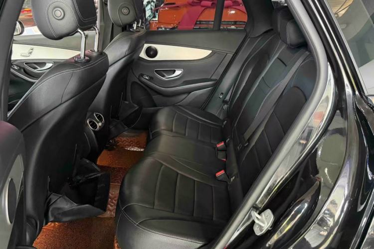 Used Mercedes-Benz GLC 2016 GLC 200 4MATIC Interior 4