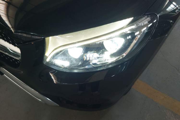 Used Mercedes-Benz GLC 2016 GLC 300 4MATIC Luxury Model Left Front Headlight