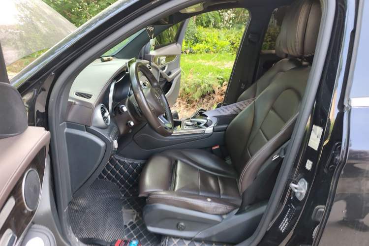Used Mercedes-Benz GLC 2016 GLC 260 4MATIC Dynamic Edition Left Front Seat