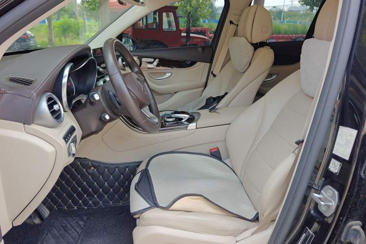 Used Mercedes-Benz GLC 2016 GLC 260 4MATIC Luxury Model Left Front Seat