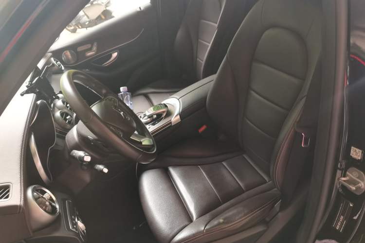 Used Mercedes-Benz GLC 2016 GLC 300 4MATIC Dynamic Model Left Front Seat